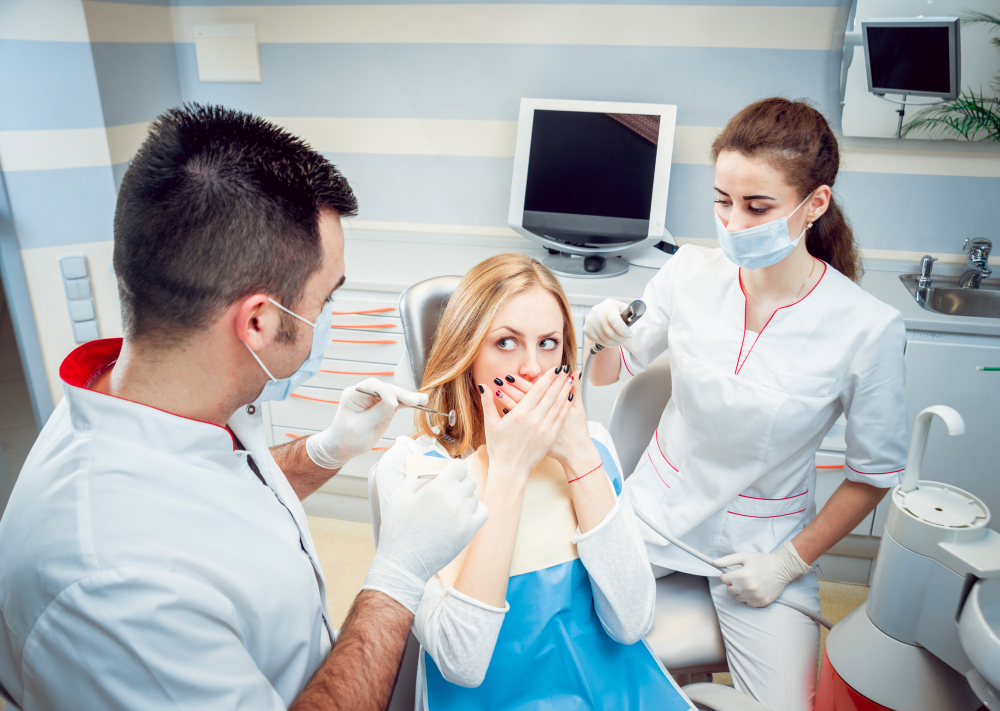 Clinică dentară vs. cabinet stomatologic: care e diferența?