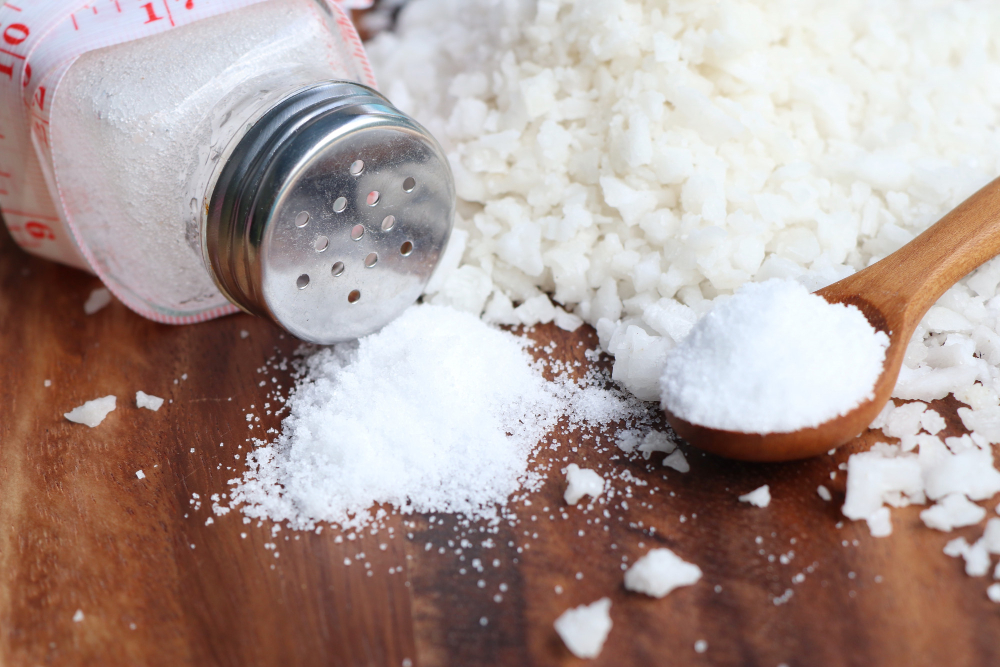 Ce cantitate de sare ar trebui să consumăm într-o zi?